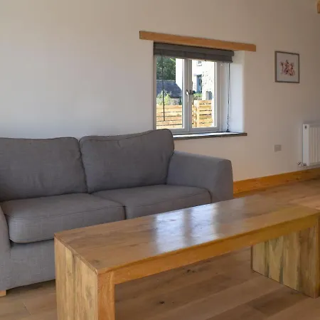 Holiday home Treskilling Barn,